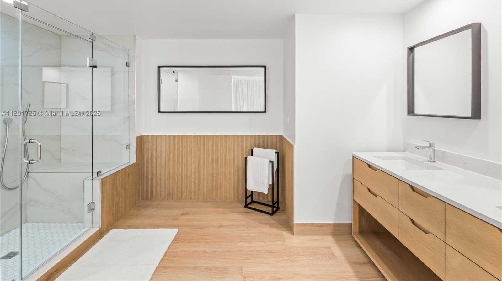 Small Image of 485 BRICKELL AVE #4410, Miami Number 39