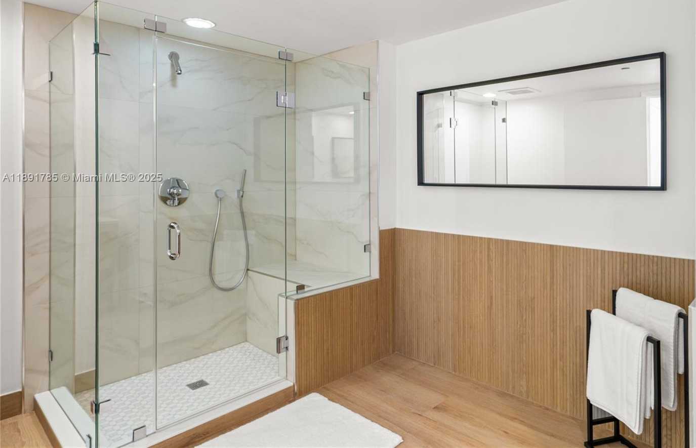 Small Image of 485 BRICKELL AVE #4410, Miami Number 42