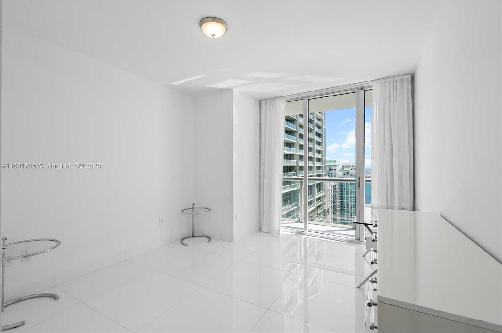 Small Image of 485 BRICKELL AVE #4410, Miami Number 45