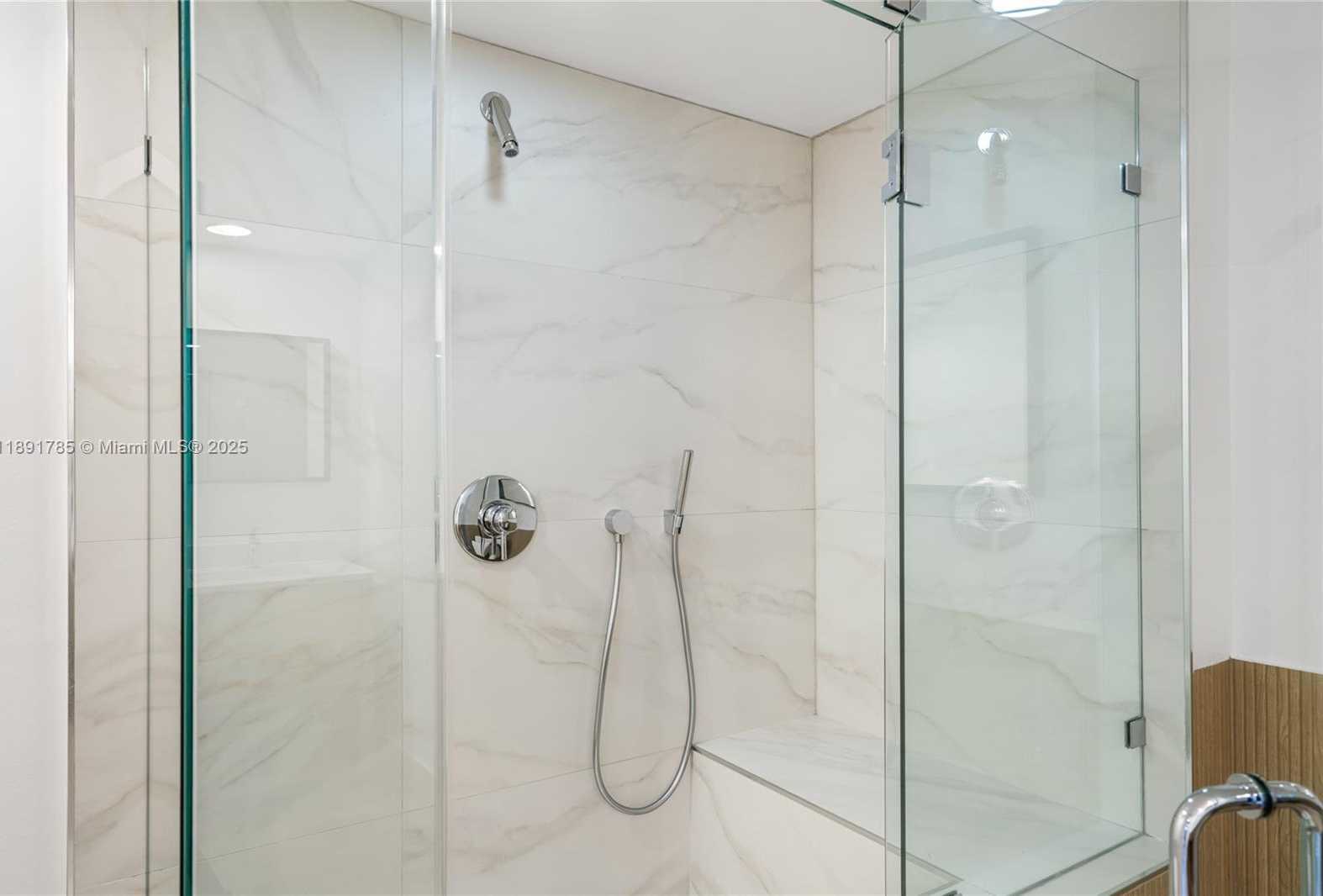 Small Image of 485 BRICKELL AVE #4410, Miami Number 50