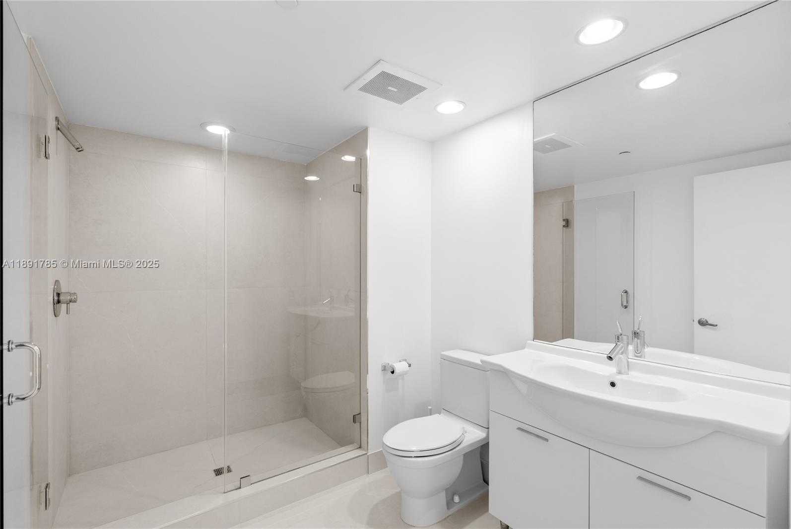 Small Image of 485 BRICKELL AVE #4410, Miami Number 52