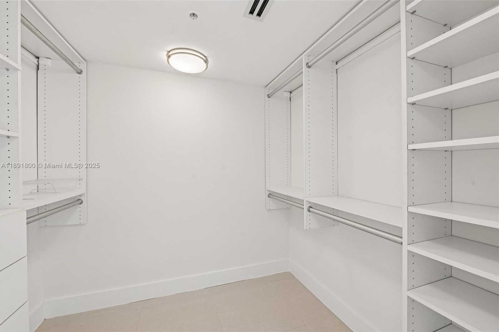 Small Image of 6301 COLLINS AVE #2203, Miami Beach Number 14
