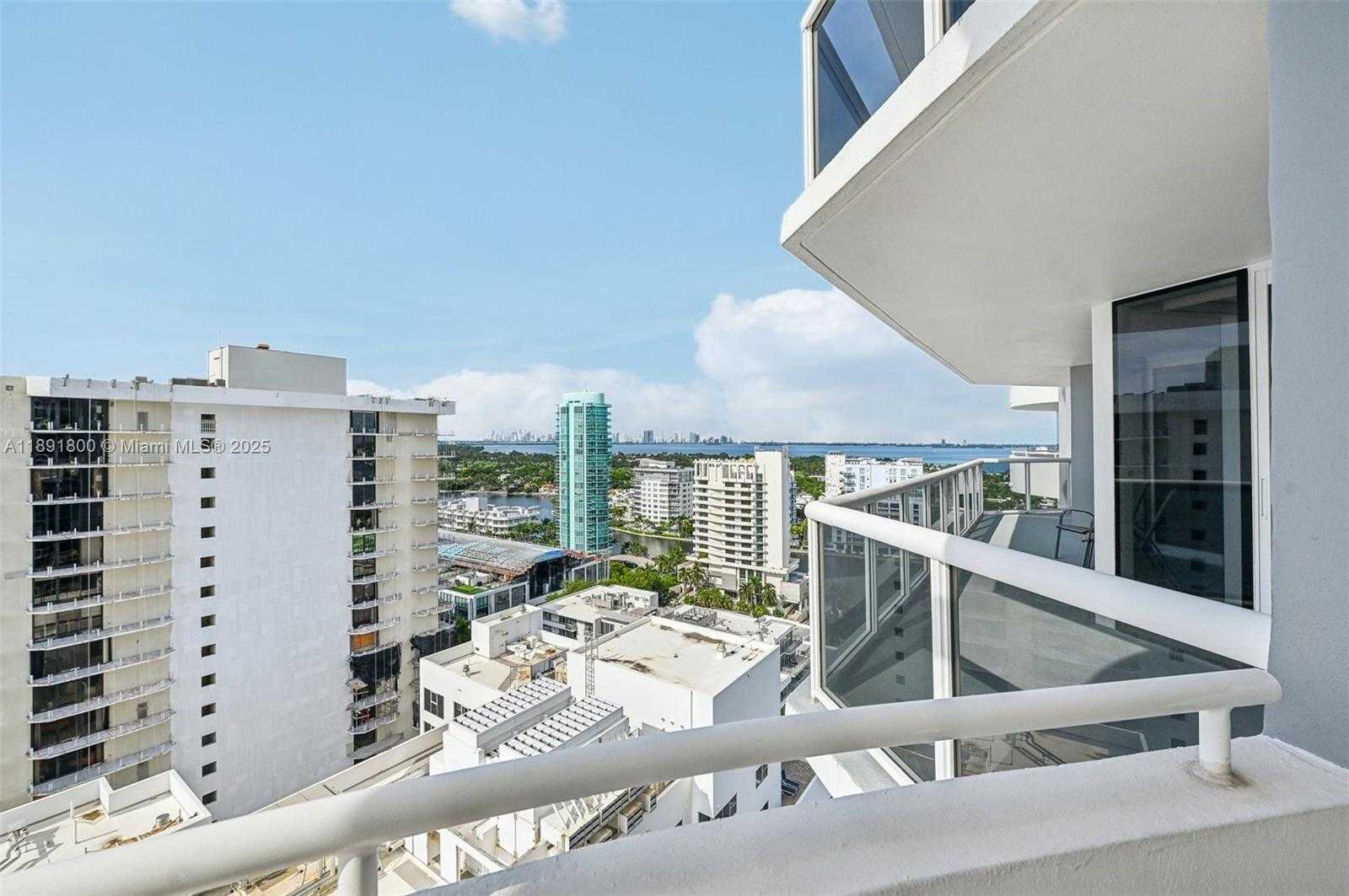 Small Image of 6301 COLLINS AVE #2203, Miami Beach Number 31