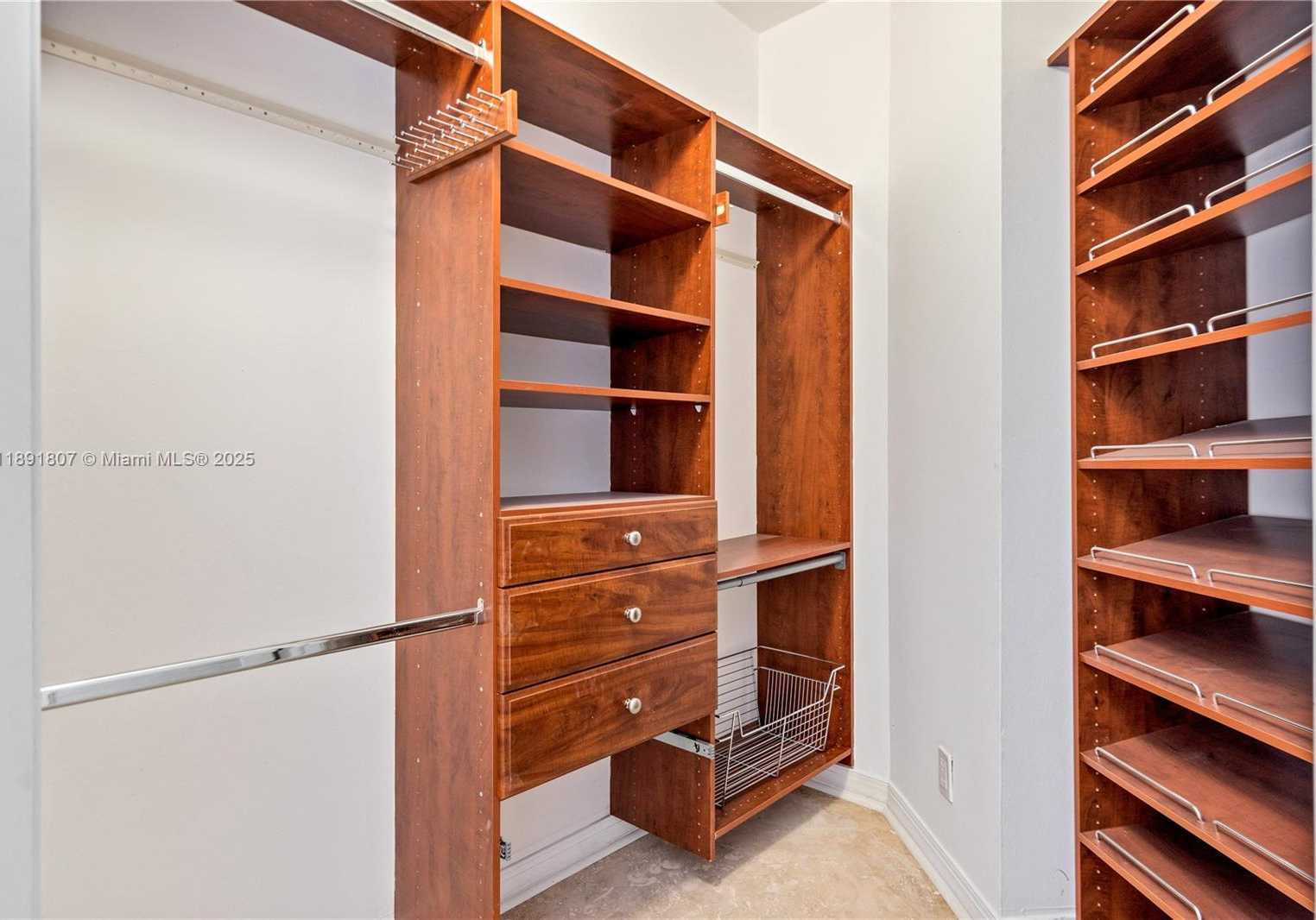Small Image of 701 BRICKELL KEY BLVD #1411, Miami Number 14
