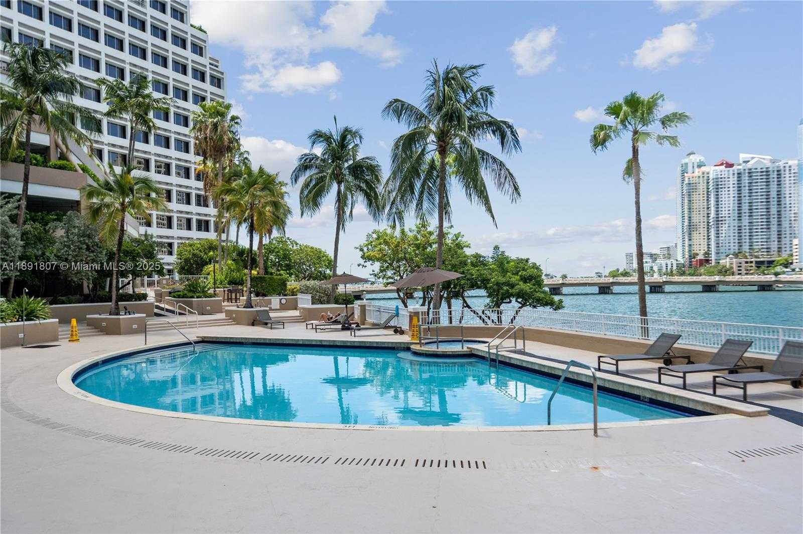 Small Image of 701 BRICKELL KEY BLVD #1411, Miami Number 15