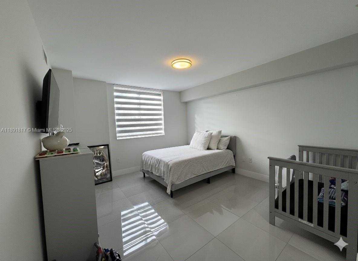 Small Image of 2775 NORTH EAST 187TH ST #318, Aventura Number 13