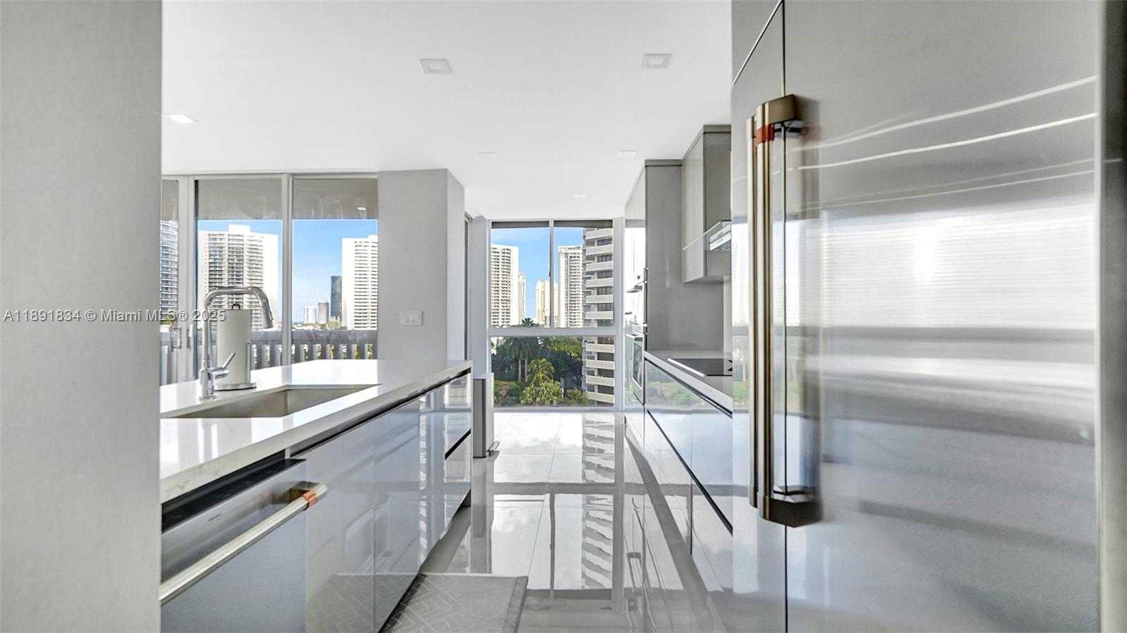 Small Image of 1000 ISLAND BLVD #1004, Aventura Number 17