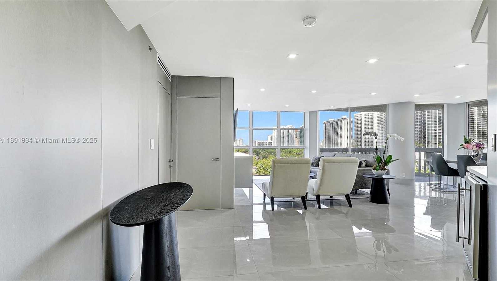 Small Image of 1000 ISLAND BLVD #1004, Aventura Number 2