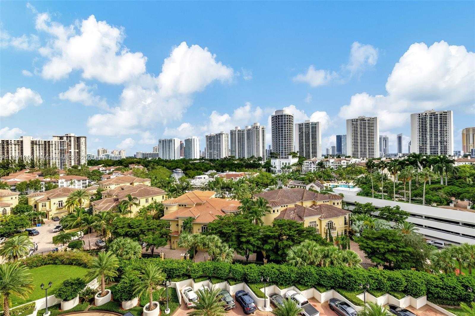 Small Image of 1000 ISLAND BLVD #1004, Aventura Number 49