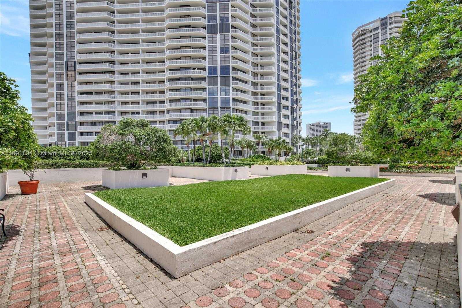 Small Image of 1000 ISLAND BLVD #1004, Aventura Number 67