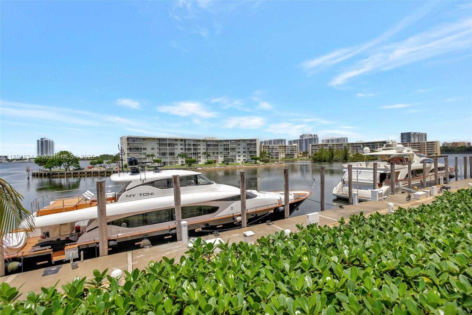 Small Image of 1000 ISLAND BLVD #1004, Aventura Number 70