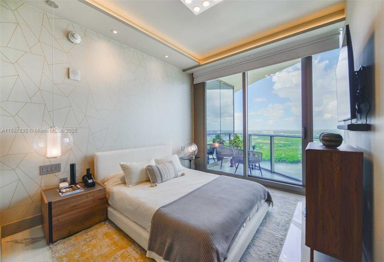 Small Image of 15701 COLLINS AVE #4203, Sunny Isles Beach Number 14