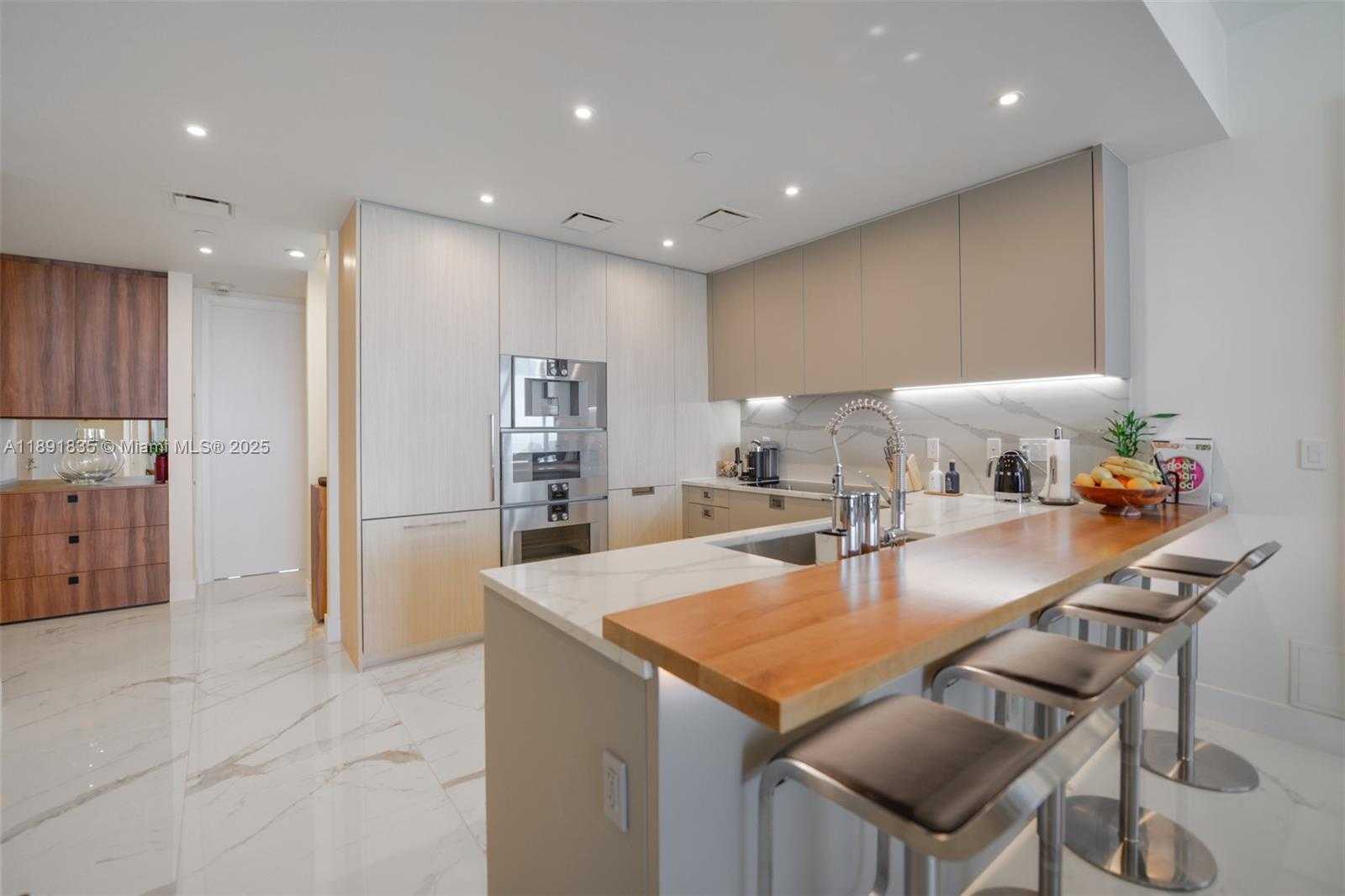 Small Image of 15701 COLLINS AVE #4203, Sunny Isles Beach Number 9