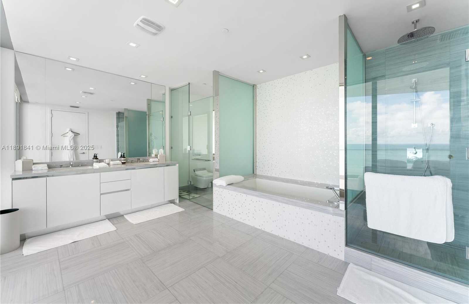 Small Image of 16901 COLLINS AVE #805, Sunny Isles Beach Number 13
