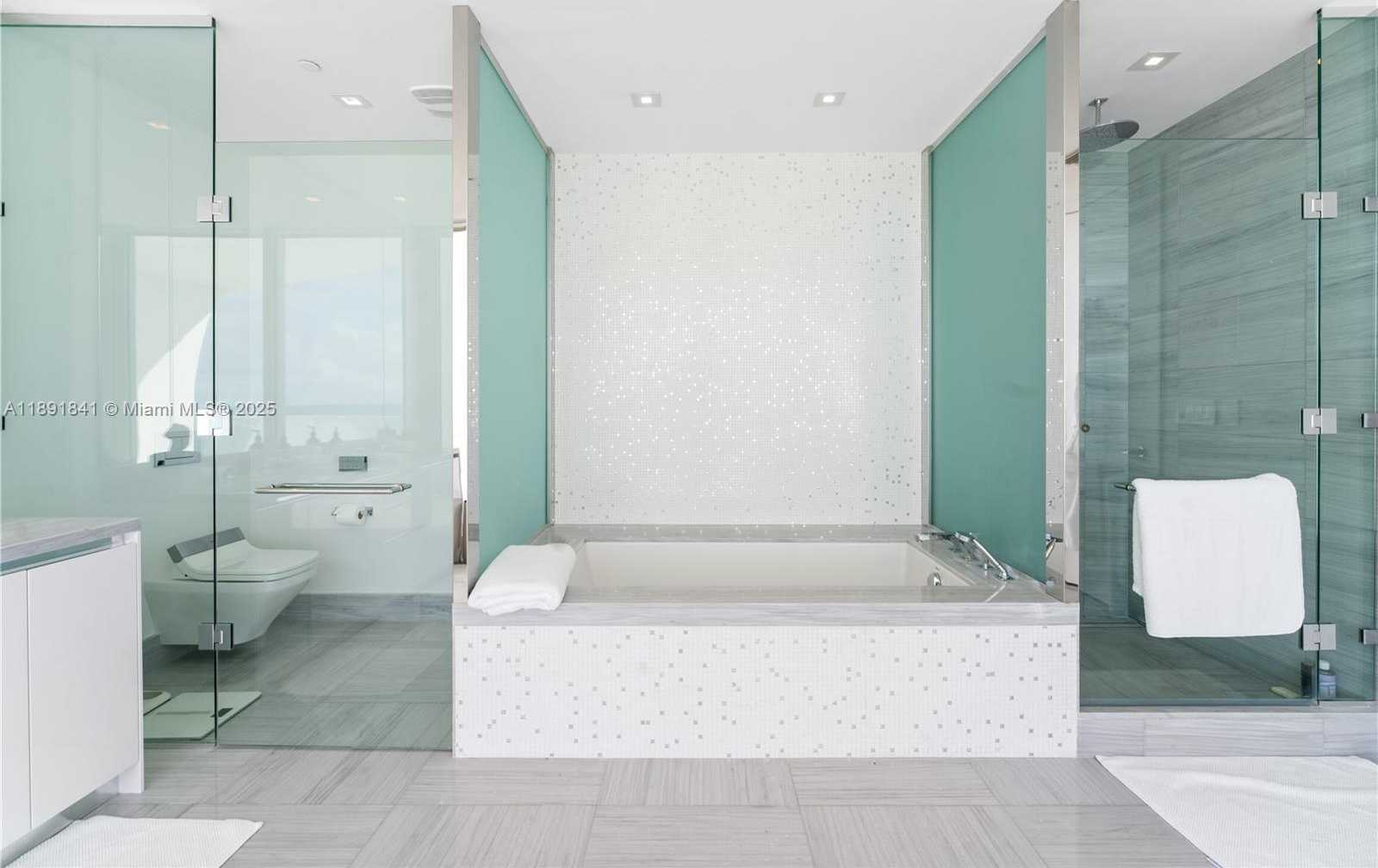 Small Image of 16901 COLLINS AVE #805, Sunny Isles Beach Number 15