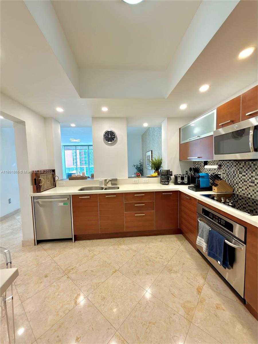 Small Image of 3330 NORTH EAST 190TH ST #1610, Aventura Number 16