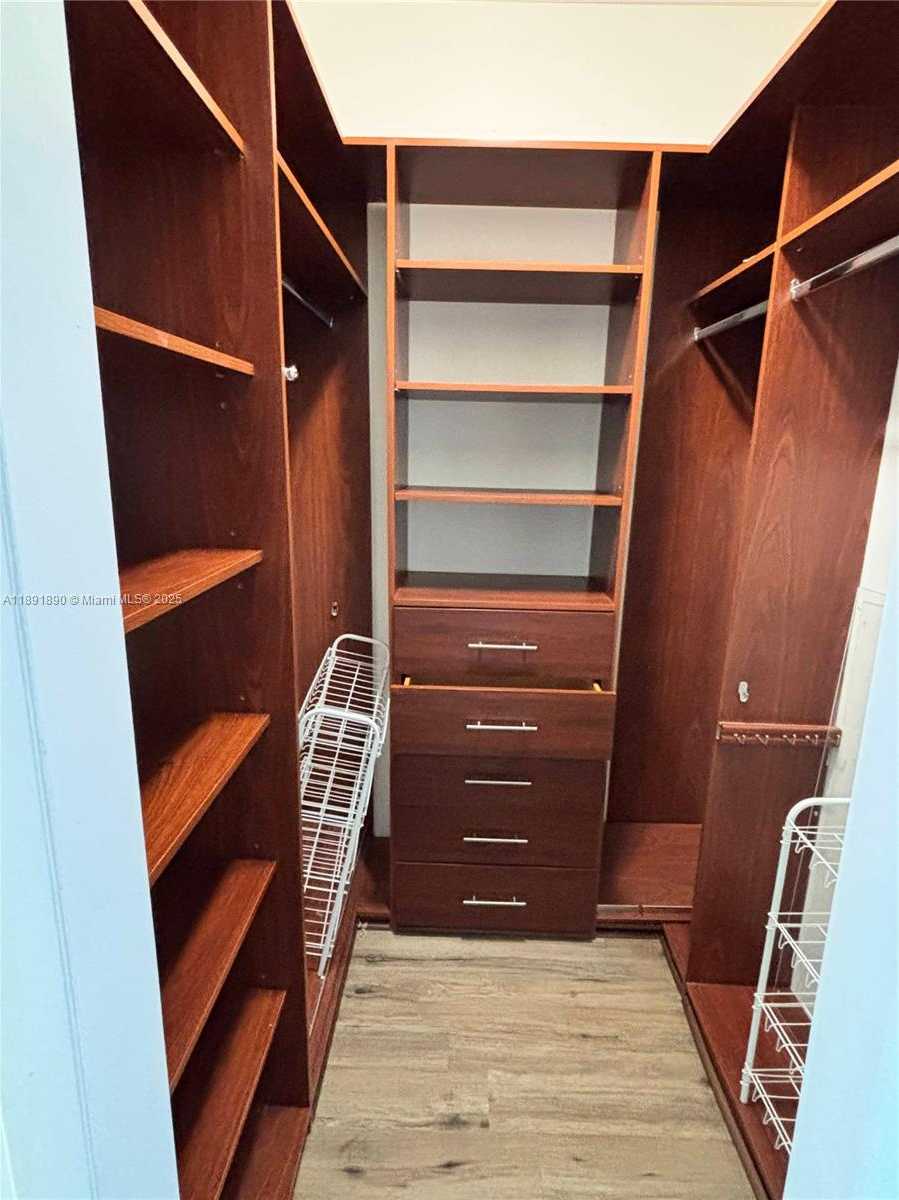 Small Image of 3131 NORTH EAST 188TH ST #1-809, Aventura Number 12