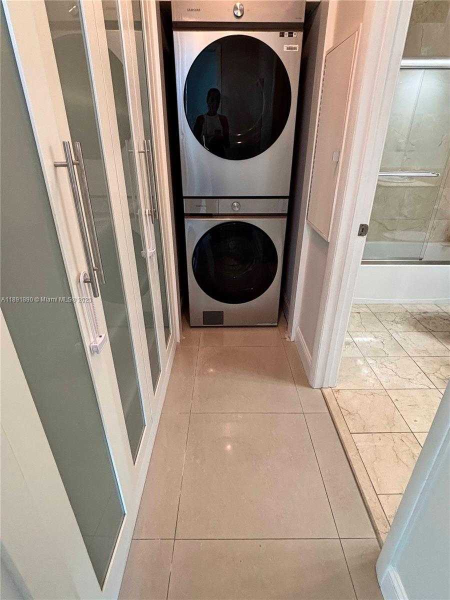 Small Image of 3131 NORTH EAST 188TH ST #1-809, Aventura Number 14