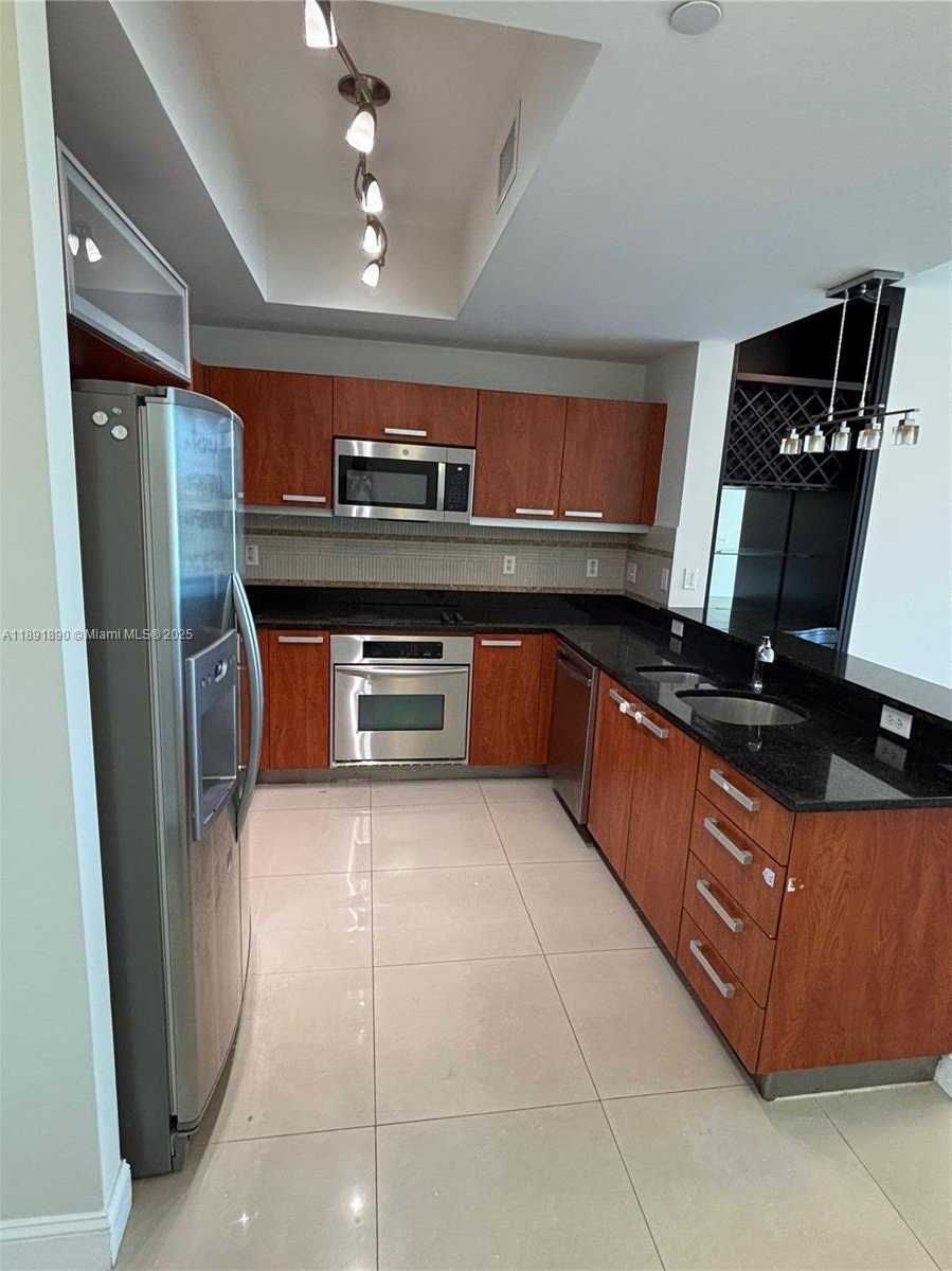 Small Image of 3131 NORTH EAST 188TH ST #1-809, Aventura Number 8