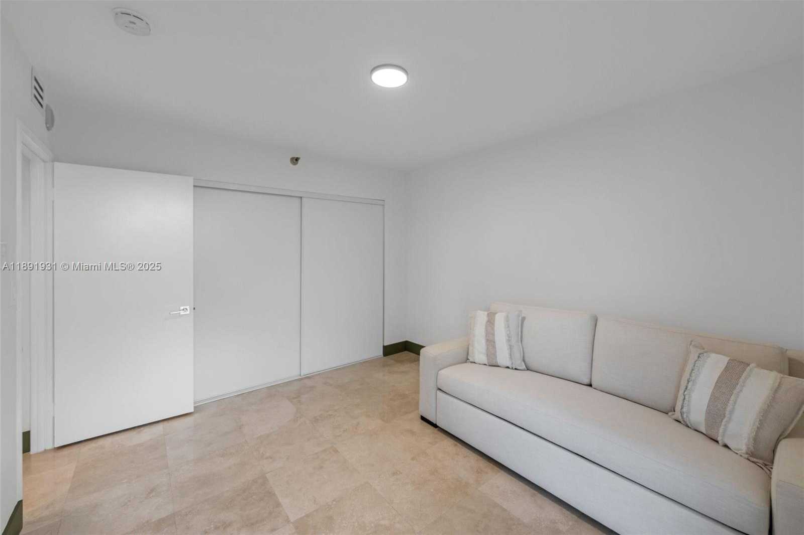 Small Image of 20515 EAST COUNTRY CLUB DR #343, Aventura Number 19