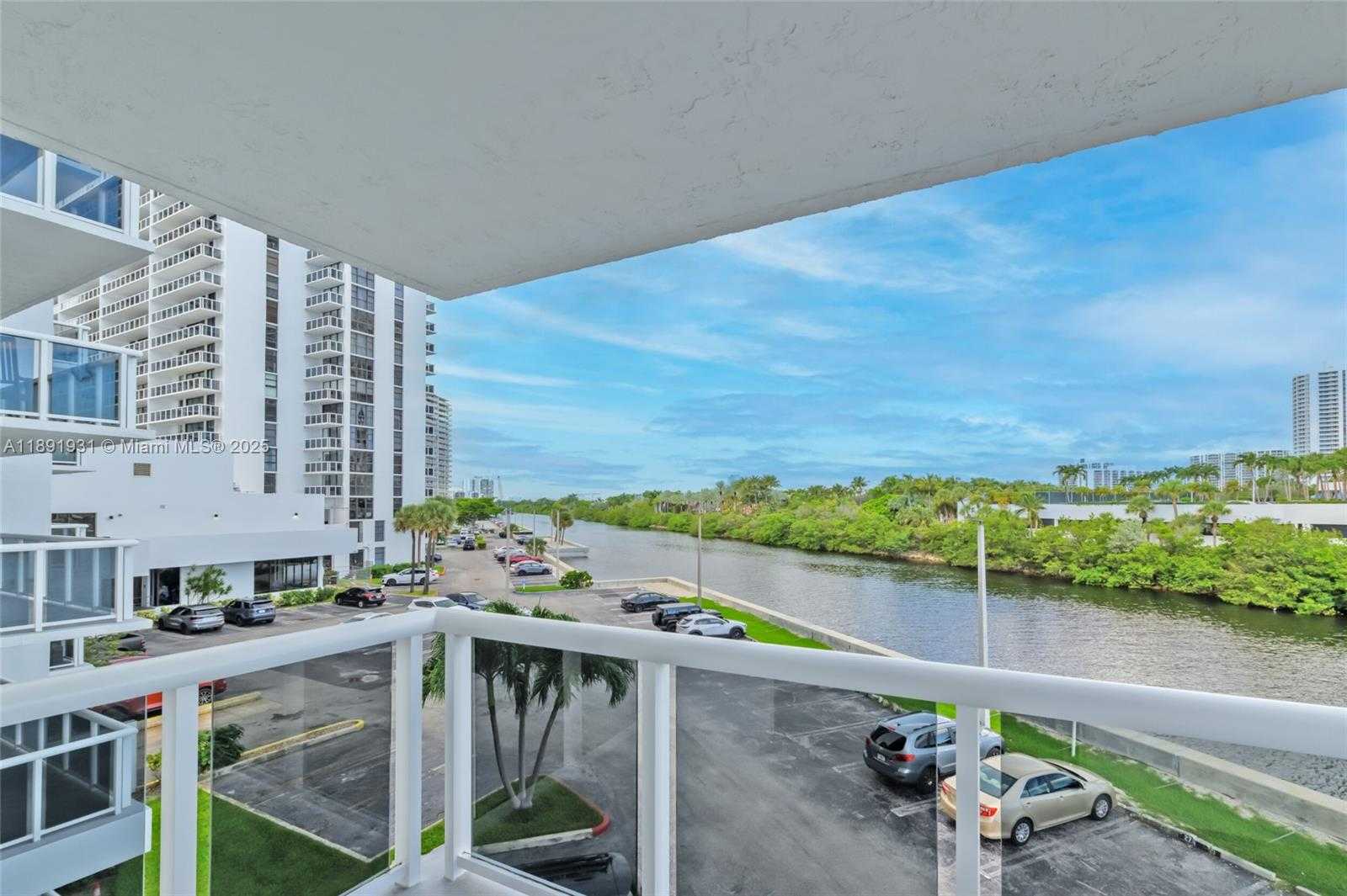 Small Image of 20515 EAST COUNTRY CLUB DR #343, Aventura Number 23