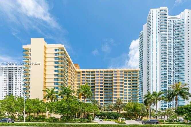 Small Image of 2501 SOUTH OCEAN DR #1117, Hollywood Number 24