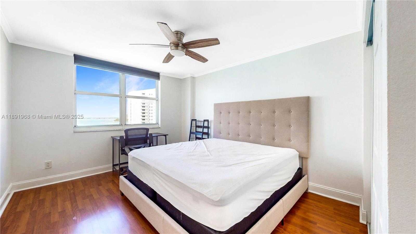 Small Image of 770 CLAUGHTON ISLAND DR #1012, Miami Number 12