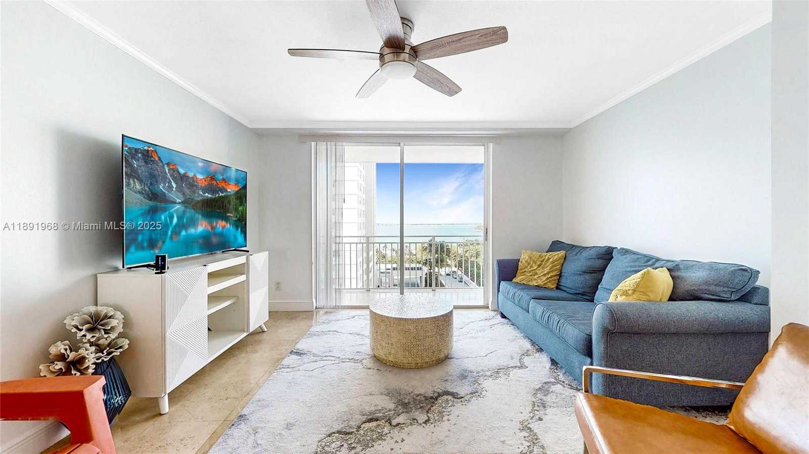 Small Image of 770 CLAUGHTON ISLAND DR #1012, Miami Number 2