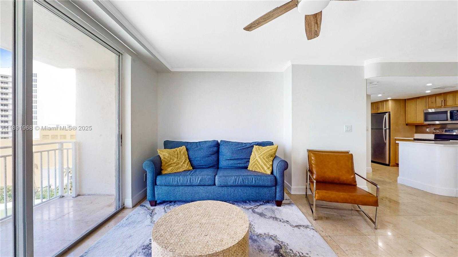 Small Image of 770 CLAUGHTON ISLAND DR #1012, Miami Number 8