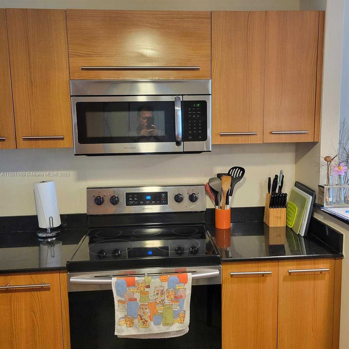 Small Image of 19370 COLLINS AVE #1120, Sunny Isles Beach Number 24