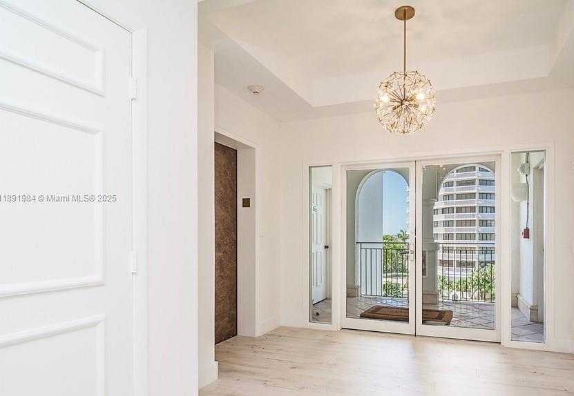 Small Image of 3500 ISLAND BLVD #DPH01, Aventura Number 2