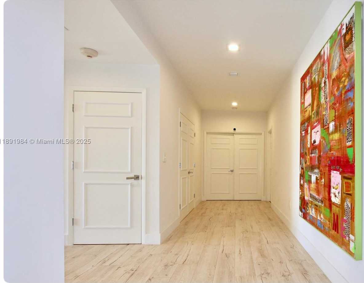 Small Image of 3500 ISLAND BLVD #DPH01, Aventura Number 25