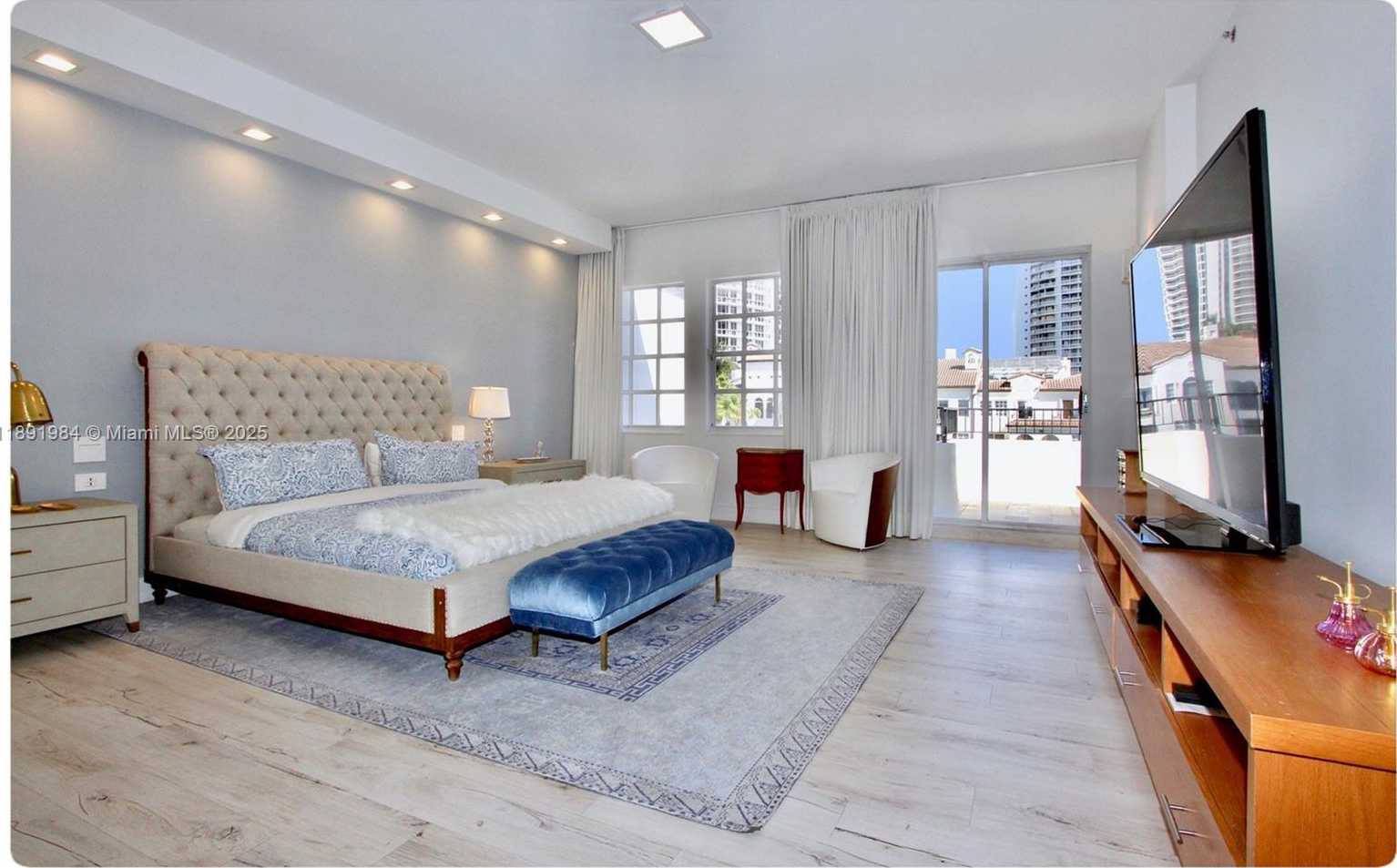 Small Image of 3500 ISLAND BLVD #DPH01, Aventura Number 26