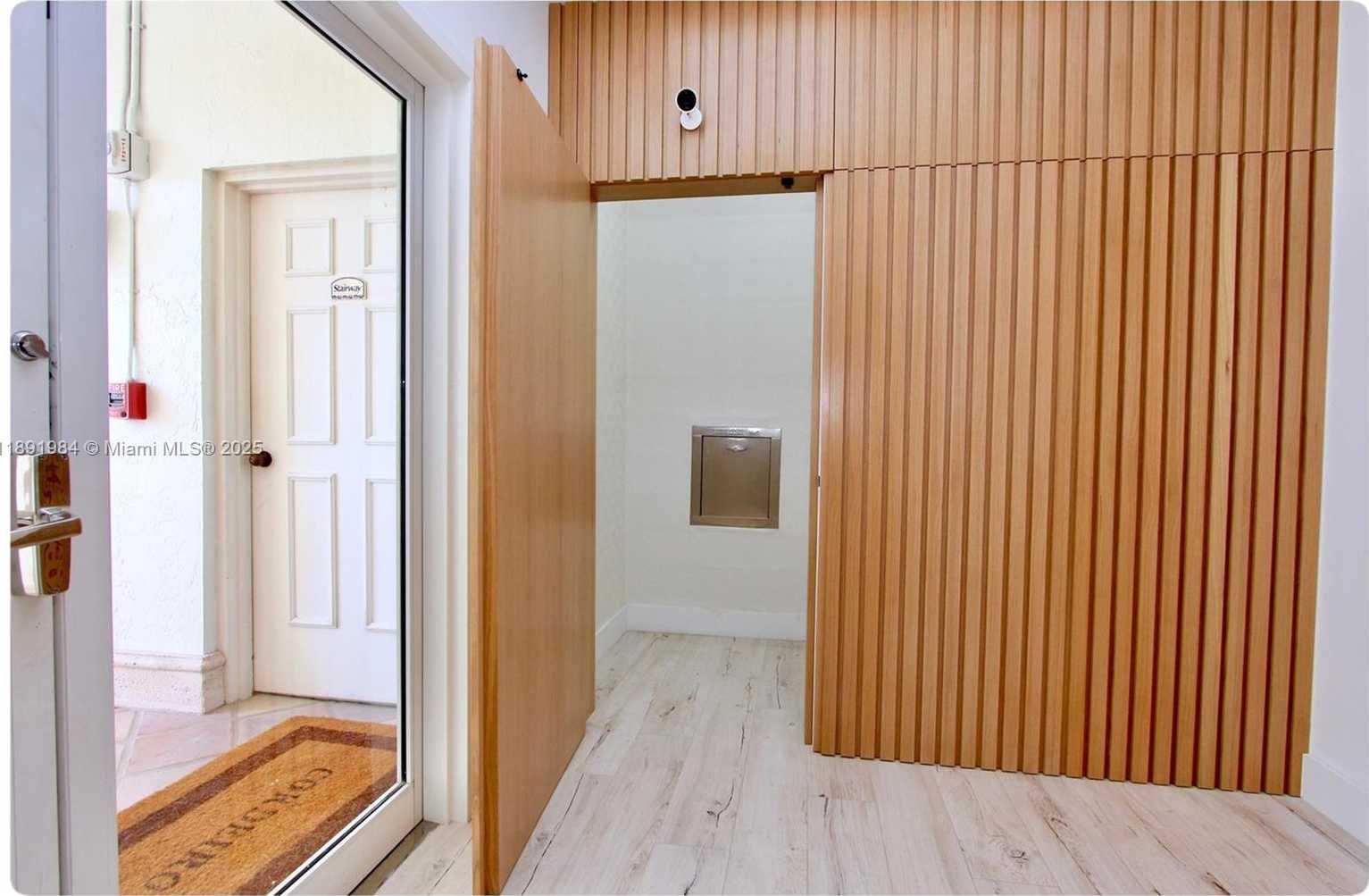 Small Image of 3500 ISLAND BLVD #DPH01, Aventura Number 4