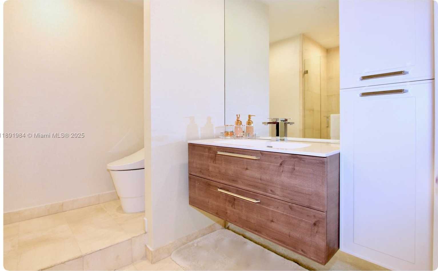 Small Image of 3500 ISLAND BLVD #DPH01, Aventura Number 42