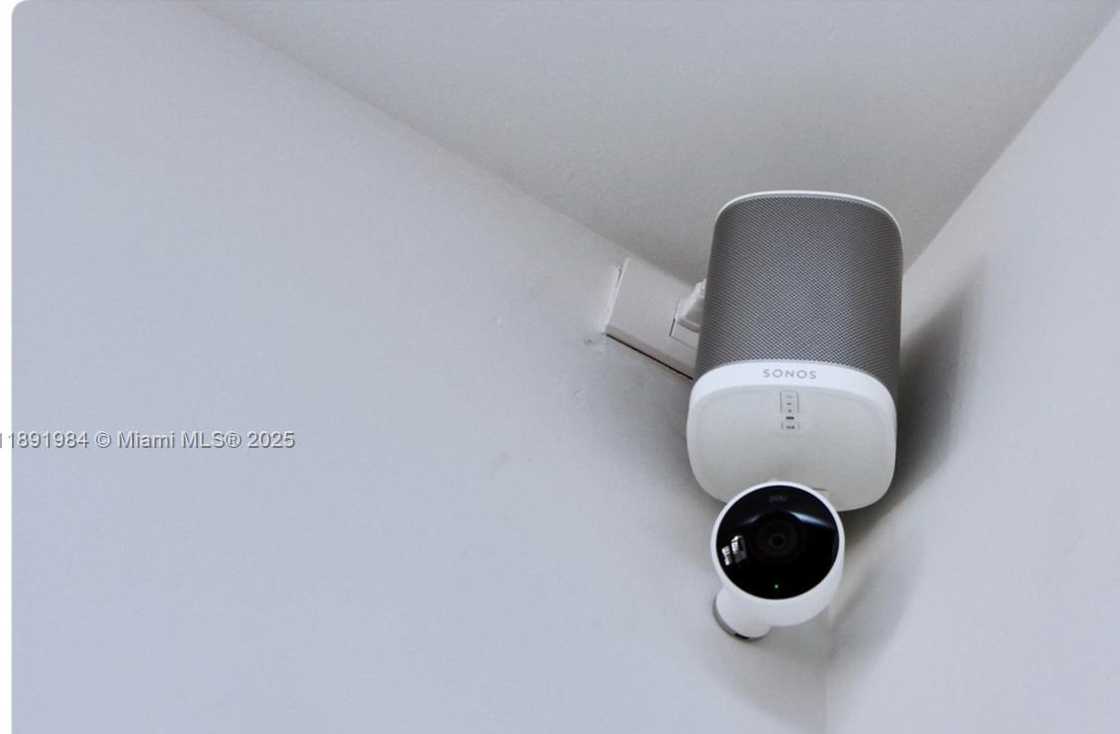 Small Image of 3500 ISLAND BLVD #DPH01, Aventura Number 45