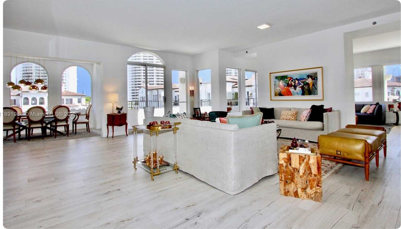 Small Image of 3500 ISLAND BLVD #DPH01, Aventura Number 7