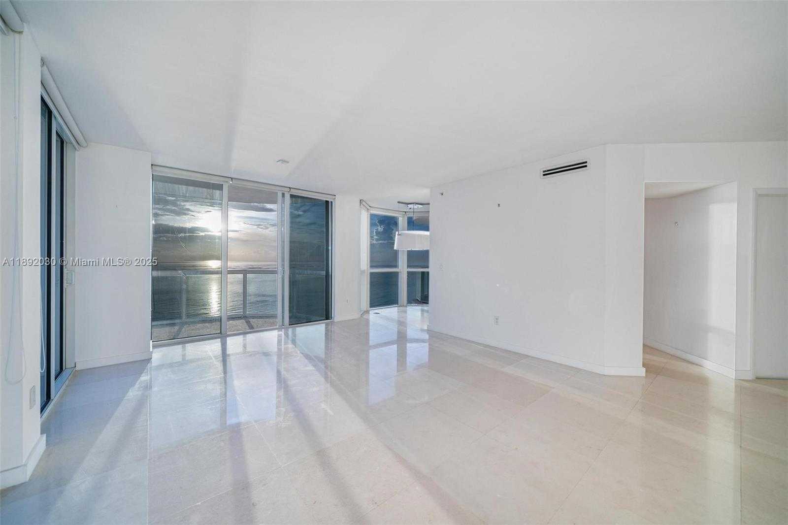 Small Image of 6365 COLLINS AVE #2901, Miami Beach Number 13