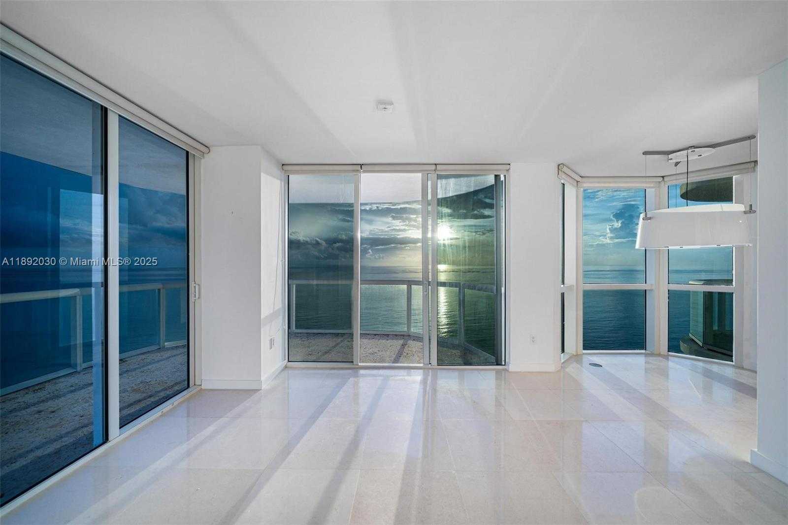 Small Image of 6365 COLLINS AVE #2901, Miami Beach Number 14