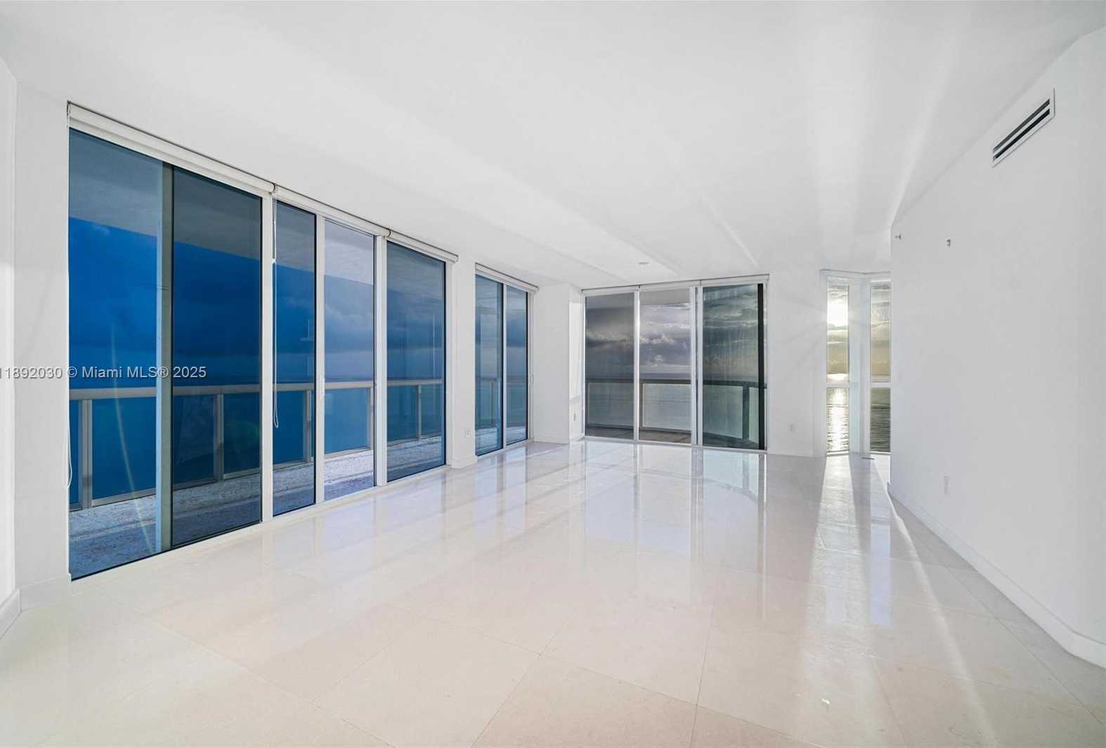 Small Image of 6365 COLLINS AVE #2901, Miami Beach Number 31