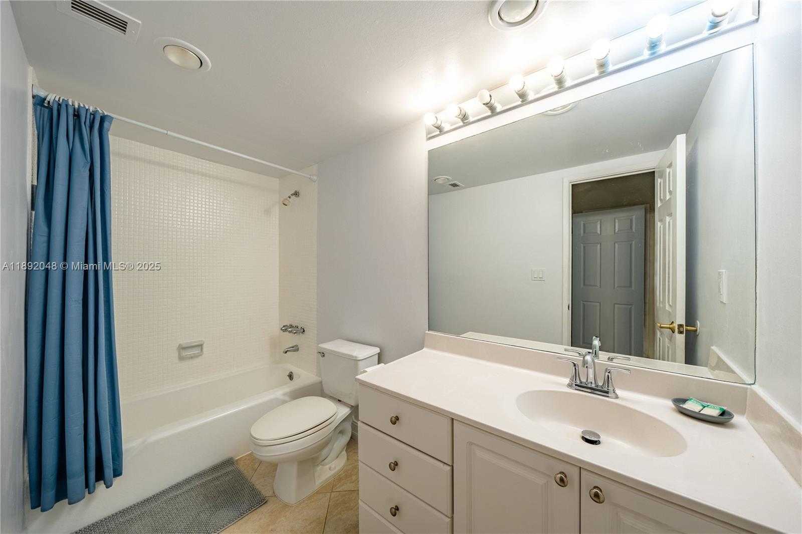 Small Image of 19370 COLLINS AVE #407, Sunny Isles Beach Number 12