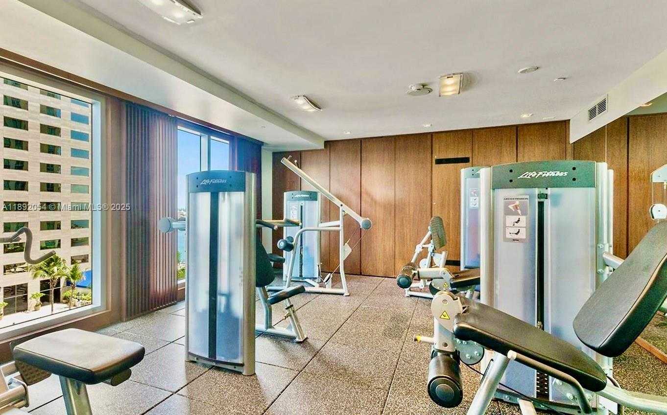 Small Image of 325 SOUTH BISCAYNE BLVD #3917, Miami Number 21