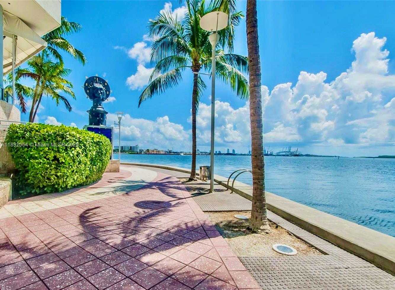 Small Image of 325 SOUTH BISCAYNE BLVD #3917, Miami Number 3