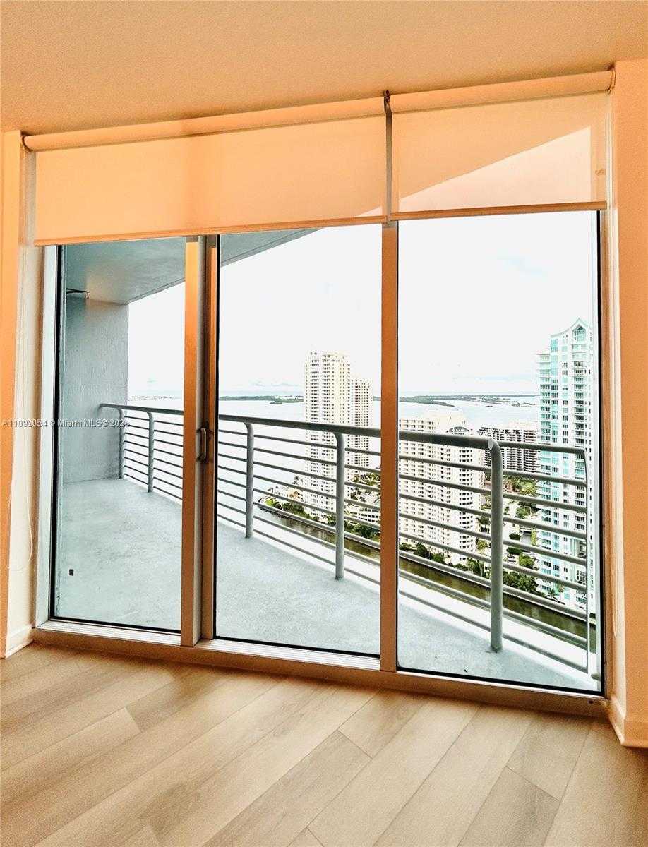 Small Image of 325 SOUTH BISCAYNE BLVD #3917, Miami Number 9