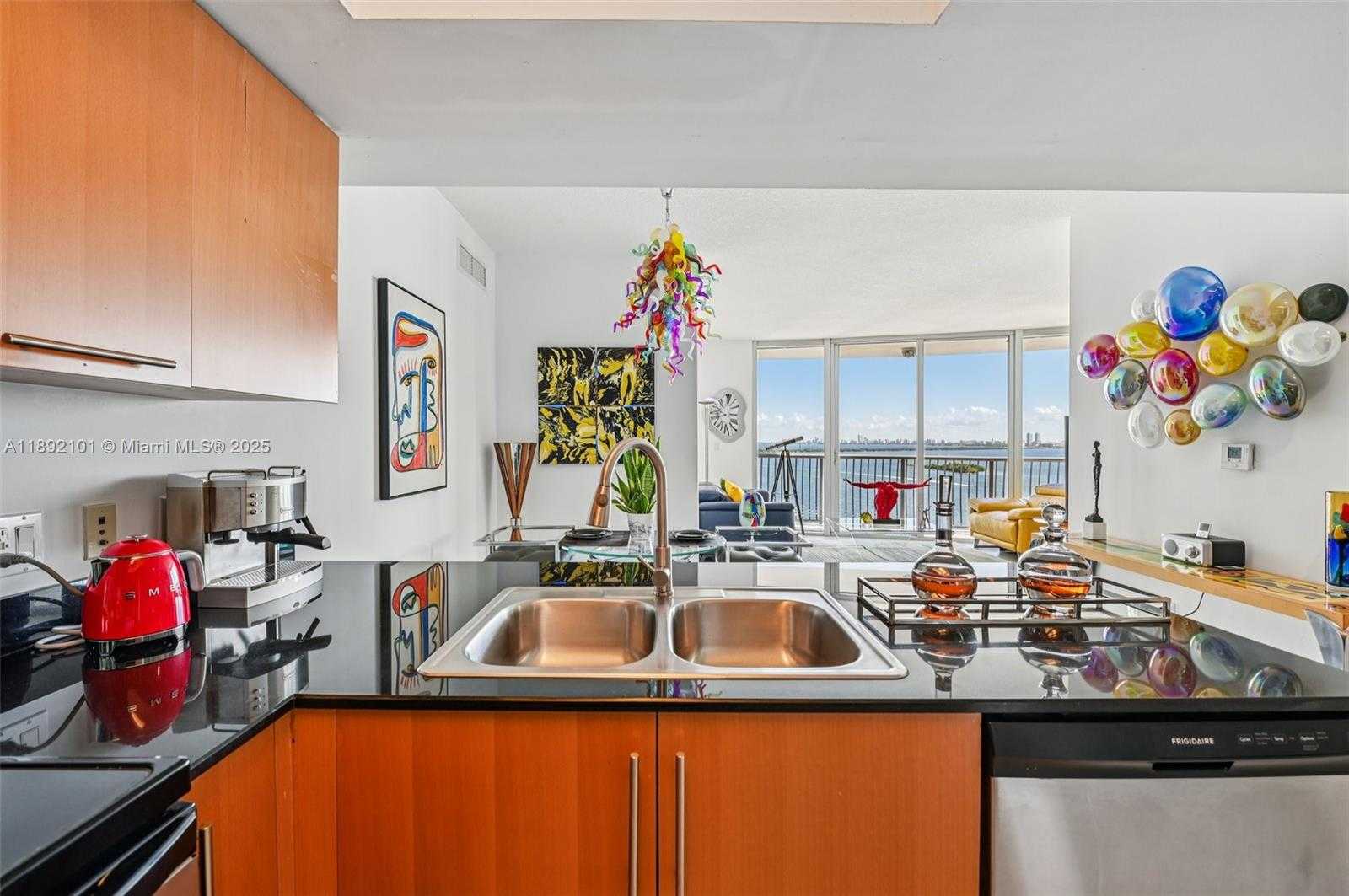 Small Image of 1750 NORTH BAYSHORE DR #2101, Miami Number 10