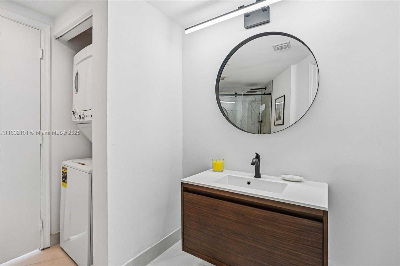 Small Image of 1750 NORTH BAYSHORE DR #2101, Miami Number 11