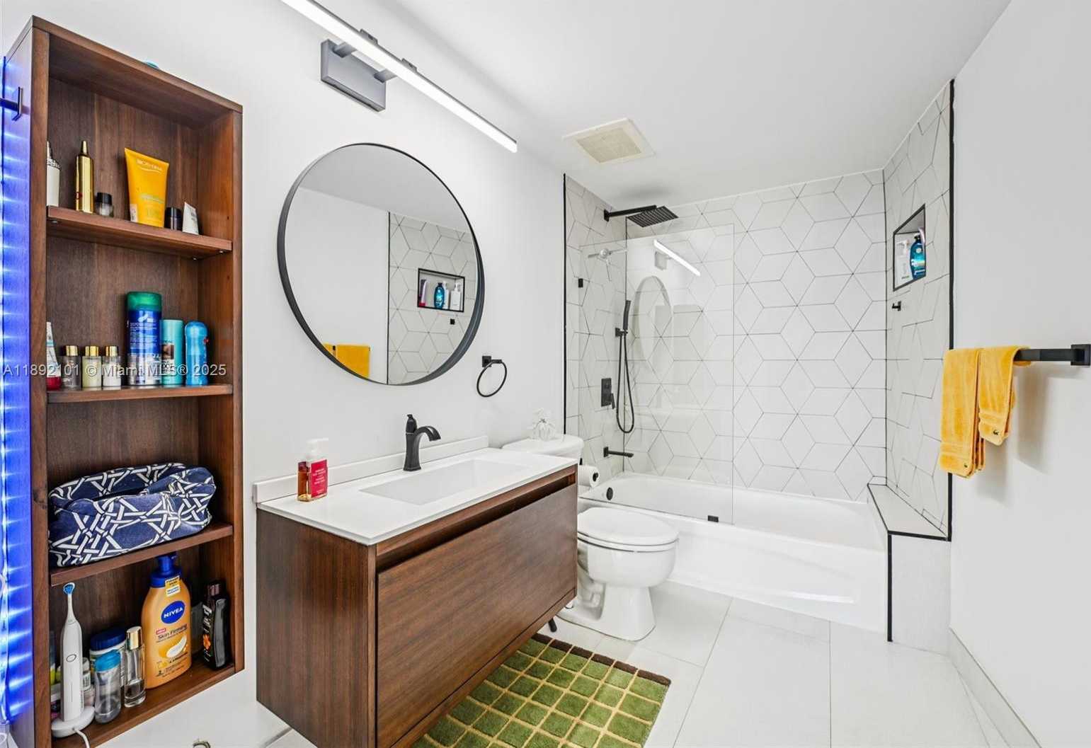 Small Image of 1750 NORTH BAYSHORE DR #2101, Miami Number 20