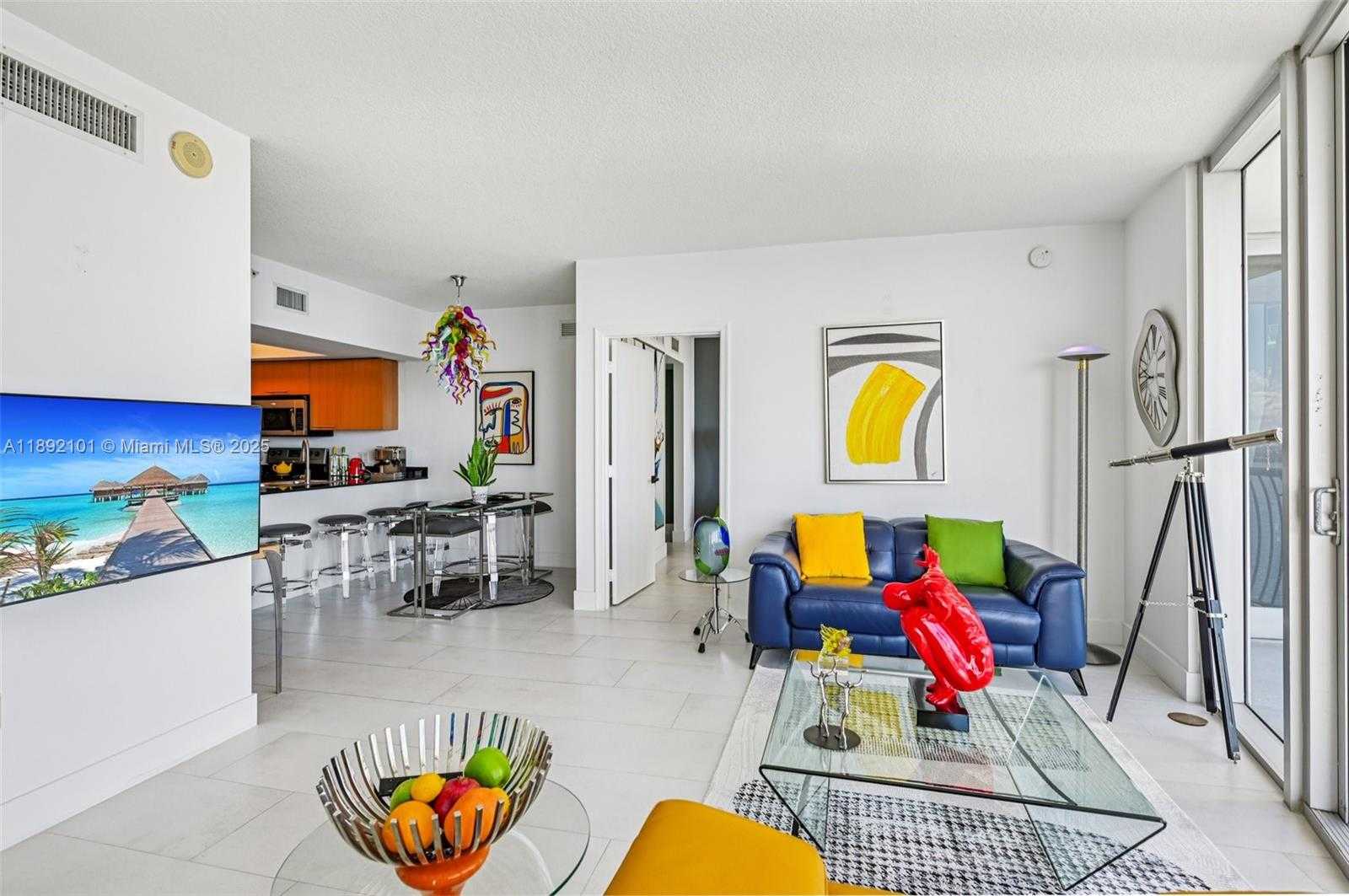 Small Image of 1750 NORTH BAYSHORE DR #2101, Miami Number 4