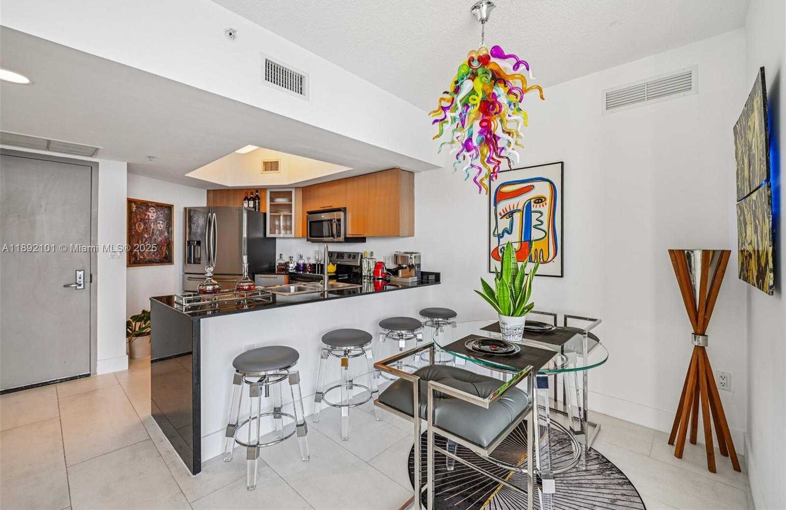 Small Image of 1750 NORTH BAYSHORE DR #2101, Miami Number 5