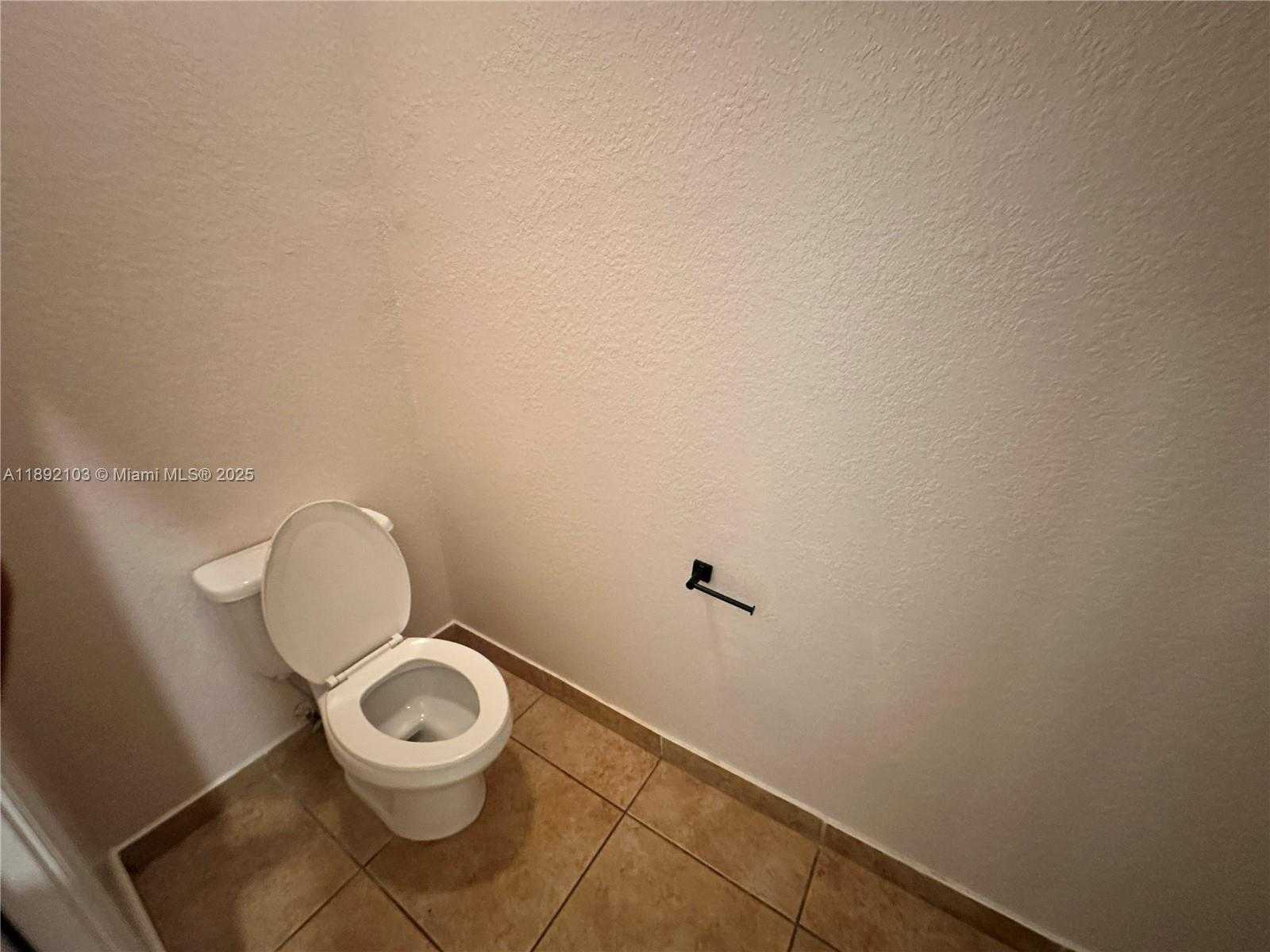 Small Image of 10800 NORTH WEST 88TH TER #218, Doral Number 8